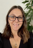 Sarah Peck headshot 