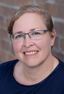 Steffi Richter headshot 